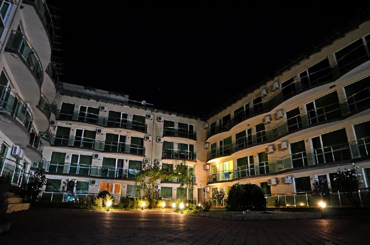 Clara Hotel Burgas Exterior foto